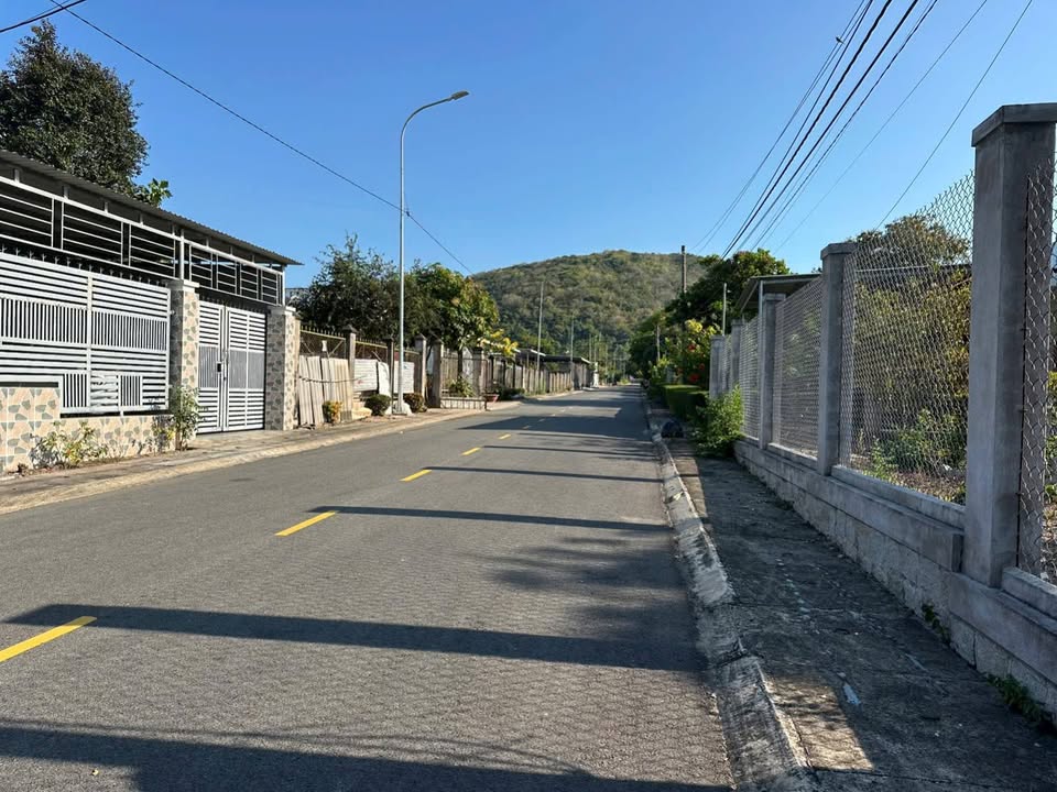 Đất Vườn 294m² Mặt Tiền Đường 07 Long Điền - Giá 1.8 Tỷ