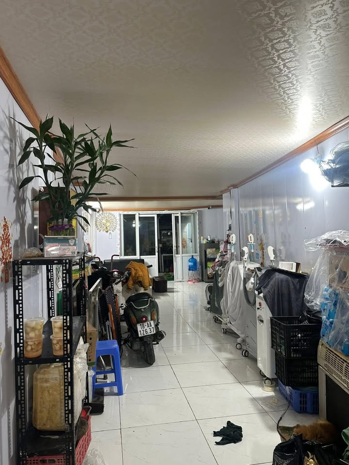 Nhà Mặt Tiền Tả Thanh Oai 70m² - Kinh Doanh Sầm Uất, Giá Hơn 1 Tỷ