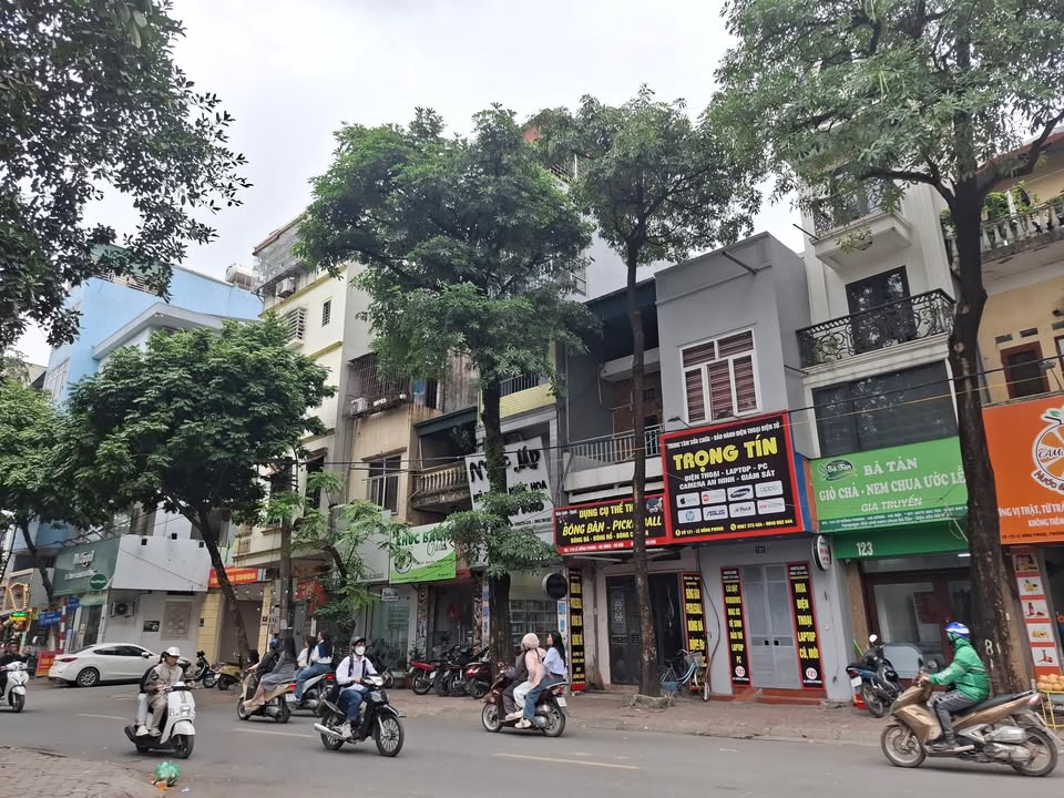 Nhà riêng Lê Hồng Phong, Hà Đông 30m² đủ đồ, lô góc giá 7 triệu!