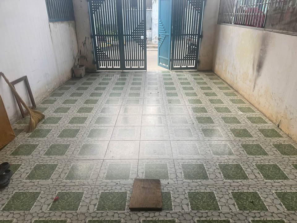 Cho thuê kho mặt tiền đường L, Buôn Ma Thuột - 216m², 6 triệu/tháng