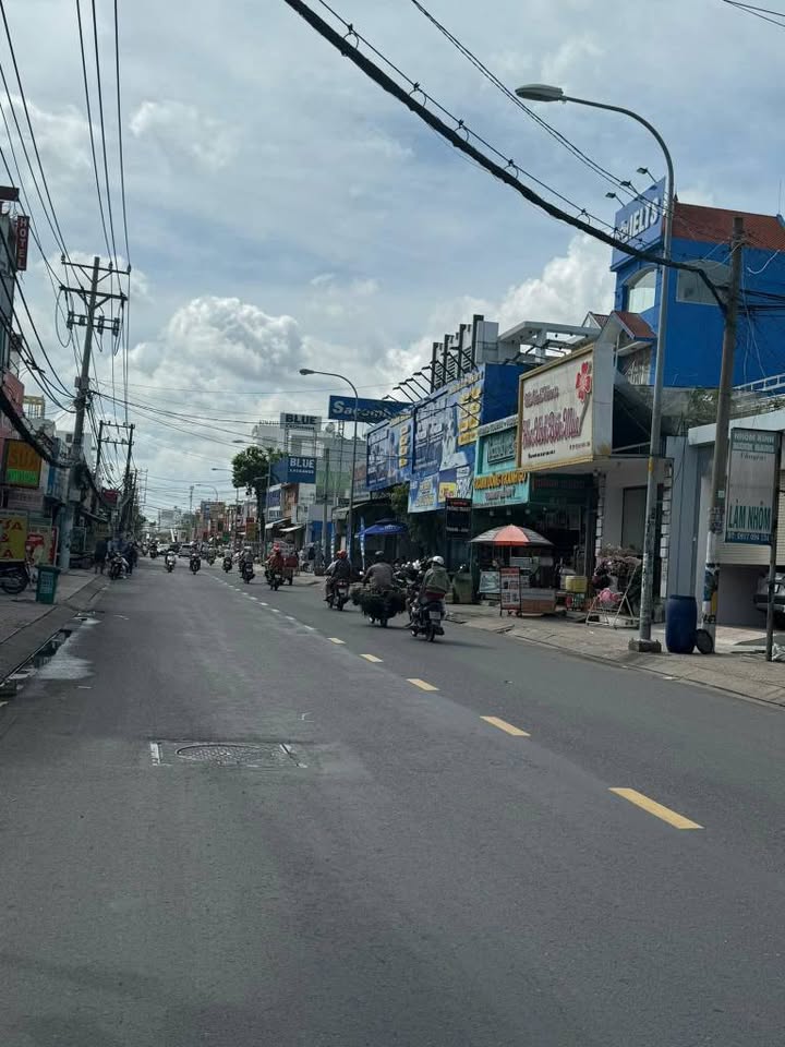 Nhà Phố Mặt Tiền Nguyễn Ảnh Thủ Q12 - 113m² giá 12.9 tỷ - Kinh doanh đỉnh cao!