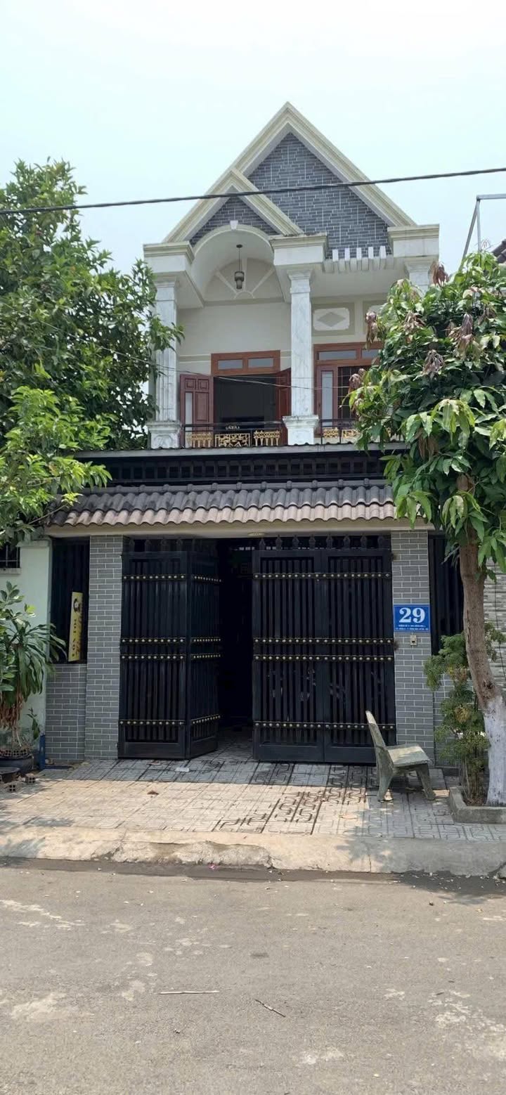 Nhà nguyên căn Dĩ An 7 triệu - Full nội thất, sẵn sàng ở ngay!