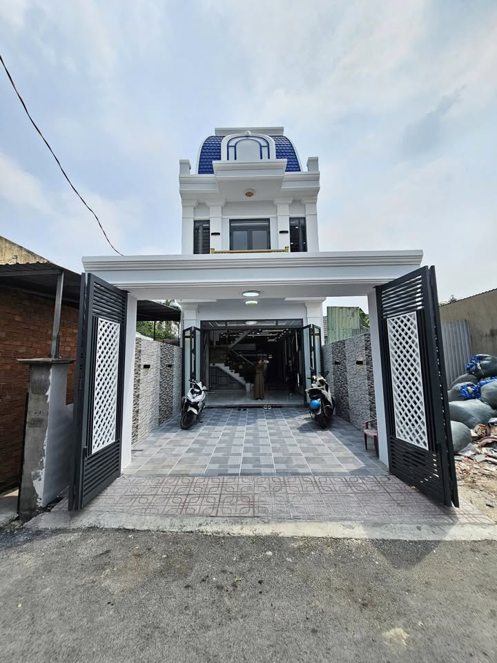 Nhà riêng Dĩ An 111m² giá 6.2 tỷ - Ô tô vào tận nhà!