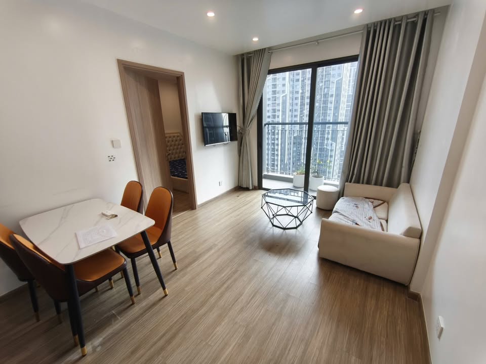 Căn hộ Vinhomes Smart City Nam Từ Liêm 11 triệu - View bể bơi đẹp!