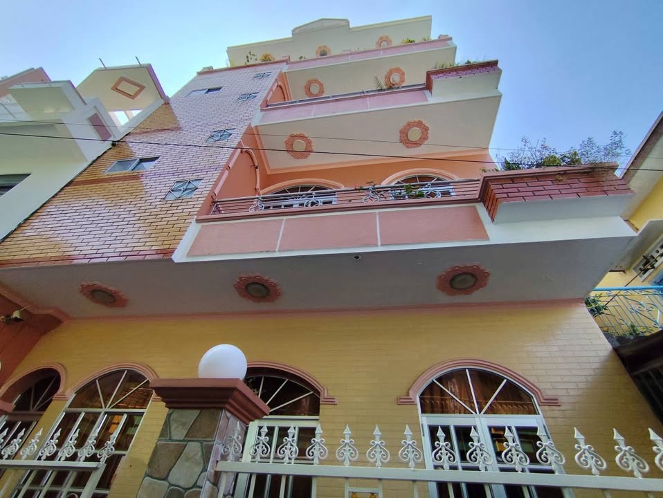 Nhà 4 tầng Hẻm Hồ Tùng Mậu, Nha Trang - 5.5 Tỷ, 57m², Gần Biển