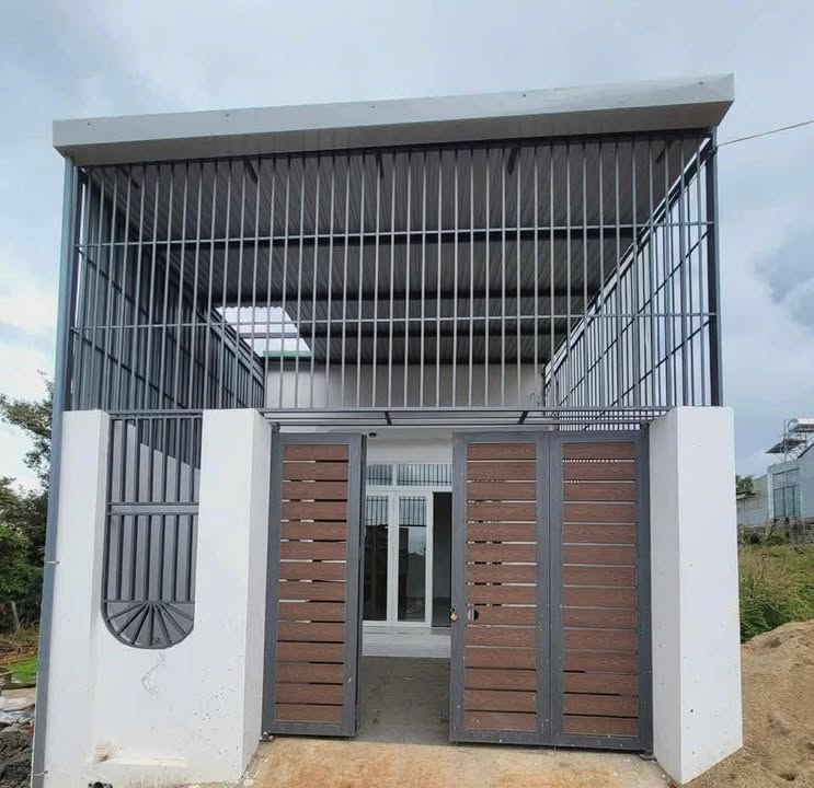 Cho thuê nhà nguyên căn 2PN đường 10/3, Buôn Ma Thuột - Sẵn sàng vào ở ngay!