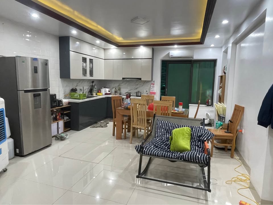 Nhà Phố Hoàng Văn Thụ Phủ Lý 90m² 7 tỷ - Mặt tiền kinh doanh đắc địa!