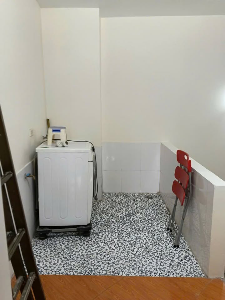 Nhà Nguyên Căn Hoàng Mai 30m² - 5 Tầng Full Nội Thất, Ô Tô Tránh