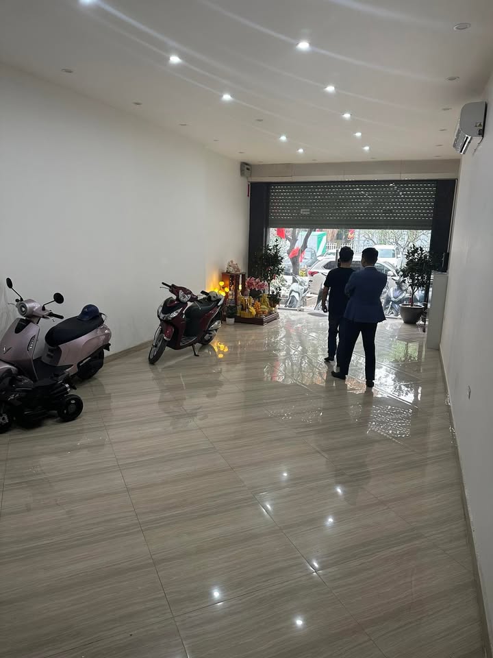 Cho thuê Nhà 5 Tầng Thang Máy Mặt Tiền Đường Lớn Hà Đông - 500m², Kinh doanh/Văn phòng