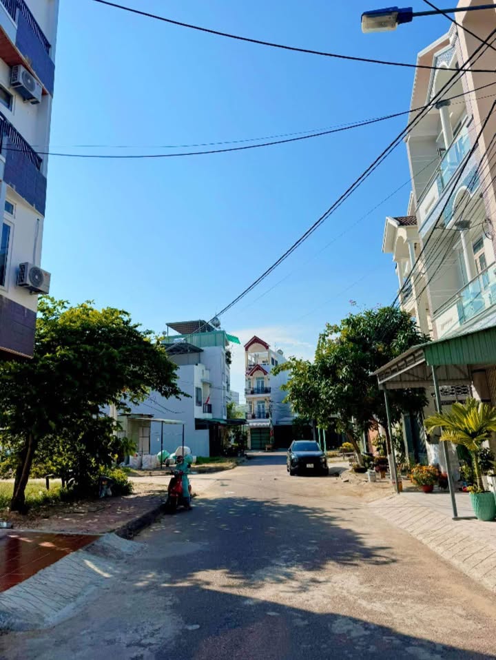 Nhà Mặt Tiền Lê Thanh Nghị, Quy Nhơn - 72m², 3 Tầng, 4 Tỷ