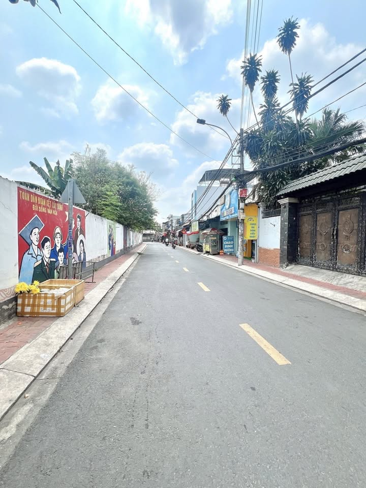 Nhà phố Thủ Đức 90m² - Mặt tiền kinh doanh, sinh lời ngay!