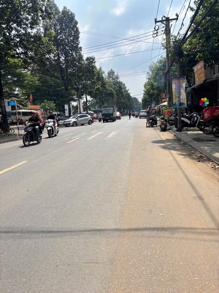 Nhà Mặt Tiền KDC An Bình Biên Hòa 10.99 tỷ - Mặt Tiền Kinh Doanh Đắc Địa!