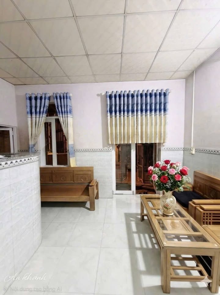 Nhà Cấp 4 Góc 2 Mặt Tiền 70m² P. Nam Nha Trang - Giá 900 Triệu