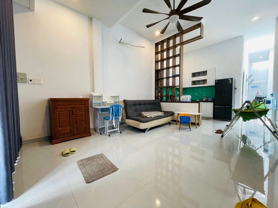 Nhà Phước Long B Quận 9, 52m², Xe Hơi Thông, Sổ Hồng Riêng - Giá 5.15 Tỷ