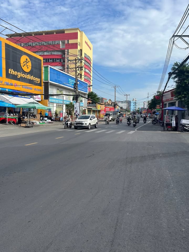 Nhà Mặt Tiền Kinh Doanh Đỗ Xuân Hợp, Thủ Đức - 850m², 35 Tỷ