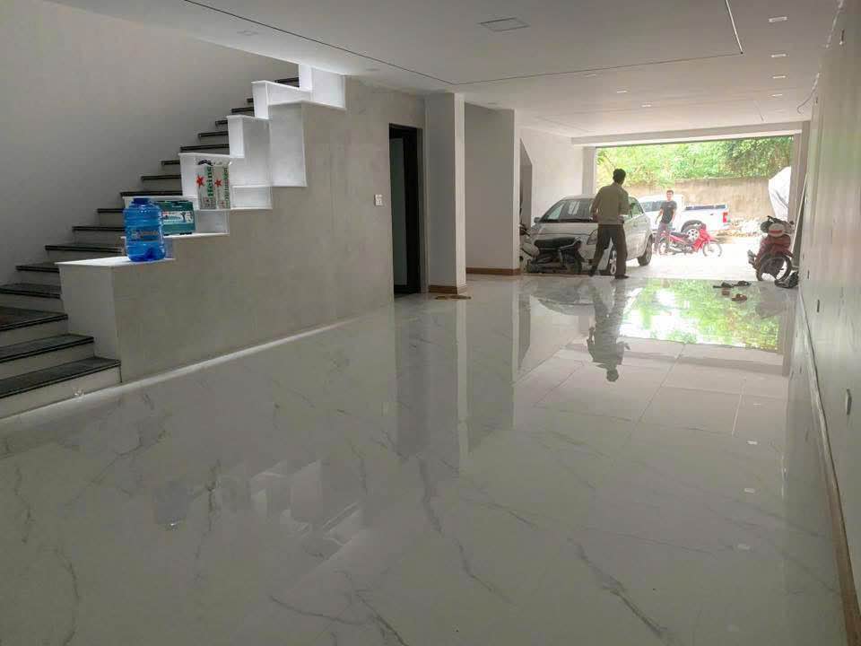 Mặt bằng 110m² mặt tiền Trường Thi, TP Vinh - Vỉa hè rộng, kinh doanh đa ngành