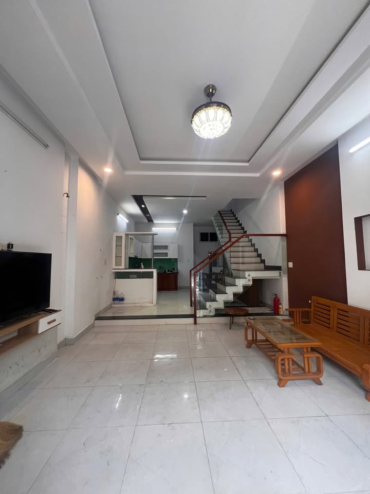 Nhà 3 Tầng Liên Chiểu 75m² - Full Nội Thất, Sẵn Sàng Ở Ngay!