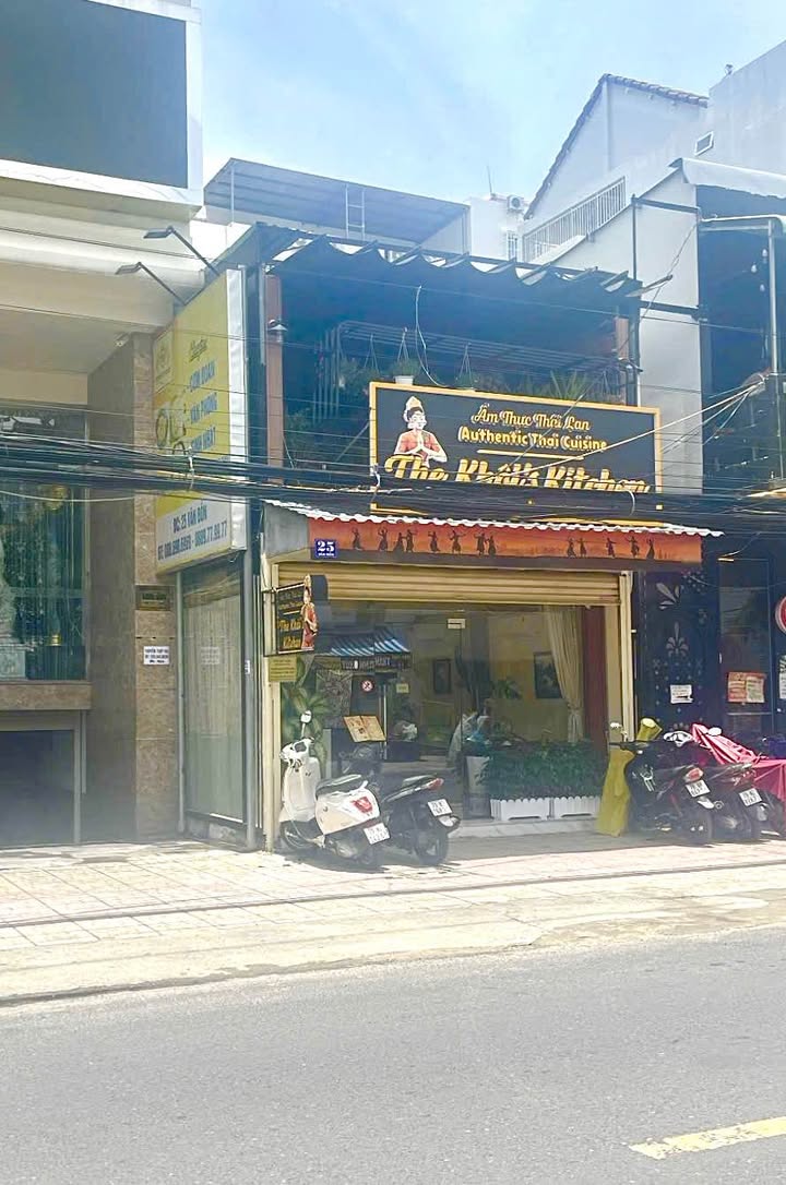 Nhà Phố Nha Trang 161m² Vân Đồn - Mặt Tiền Kinh Doanh Vàng!