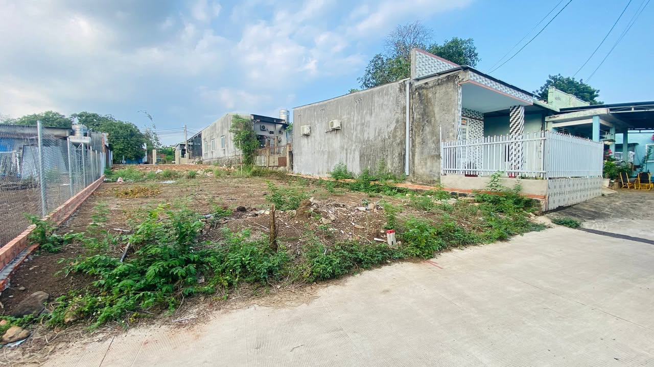 Đất nền Hưng Long, Đồng Nai - 100m² Sổ hồng riêng, giá 870 triệu - Gần chợ, xây tự do