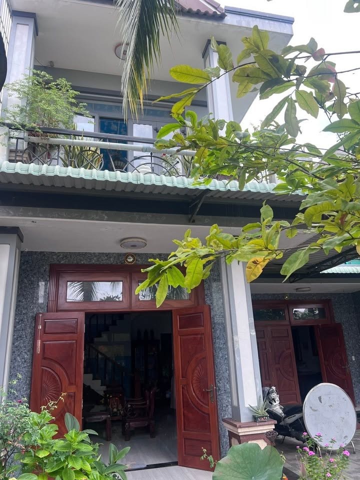 Nhà riêng Dầu Giây 250m² - Sổ hồng sẵn, ô tô vào tận nhà!