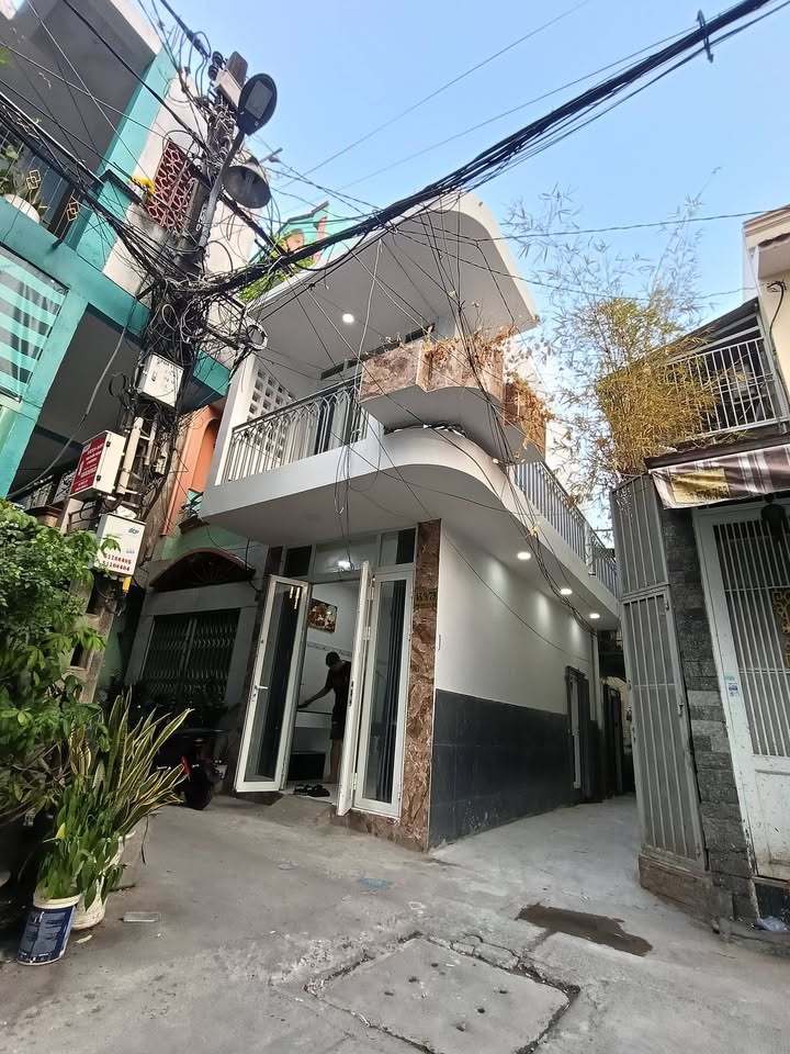 Nhà riêng Hẻm xe hơi Bình Tiên Q6 24m² 8 triệu - Ô tô vào tận nhà!