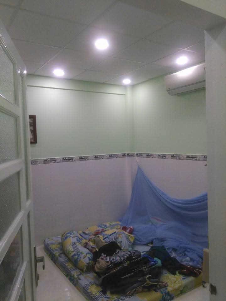 Nhà Cần Giuộc 90m² Sổ Hồng - Giá 1.1 Tỷ, Hẻm Xe Hơi