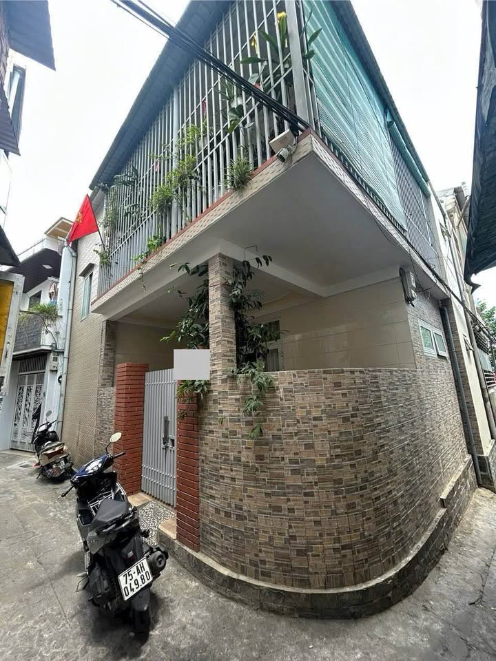 Nhà Đoàn Hữu Trưng, Huế 61m² - Sẵn sàng ở ngay, 2.4 tỷ!