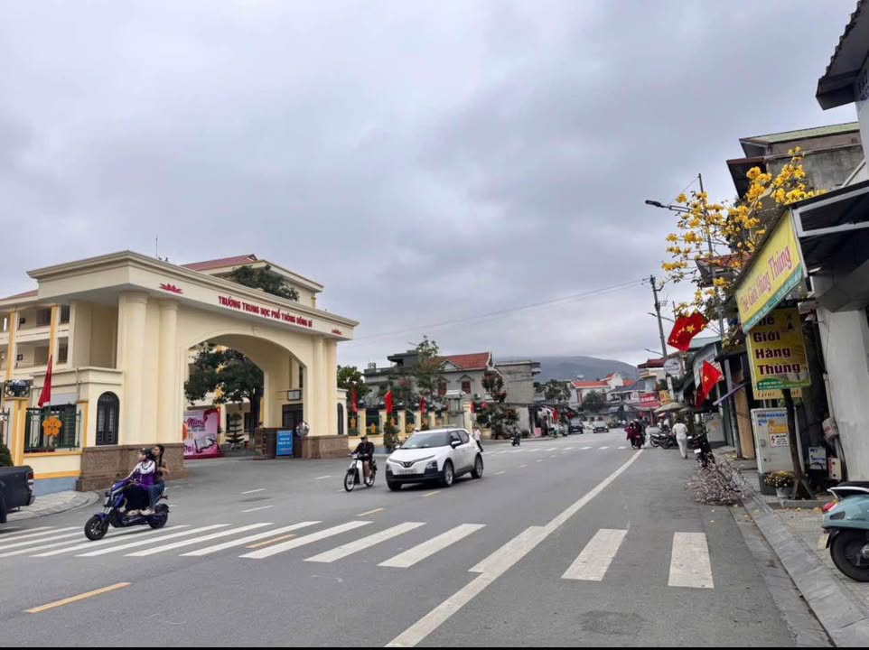 Đất nền Uông Bí 98m² full thổ cư, gần chợ - Giá 1.6 tỷ