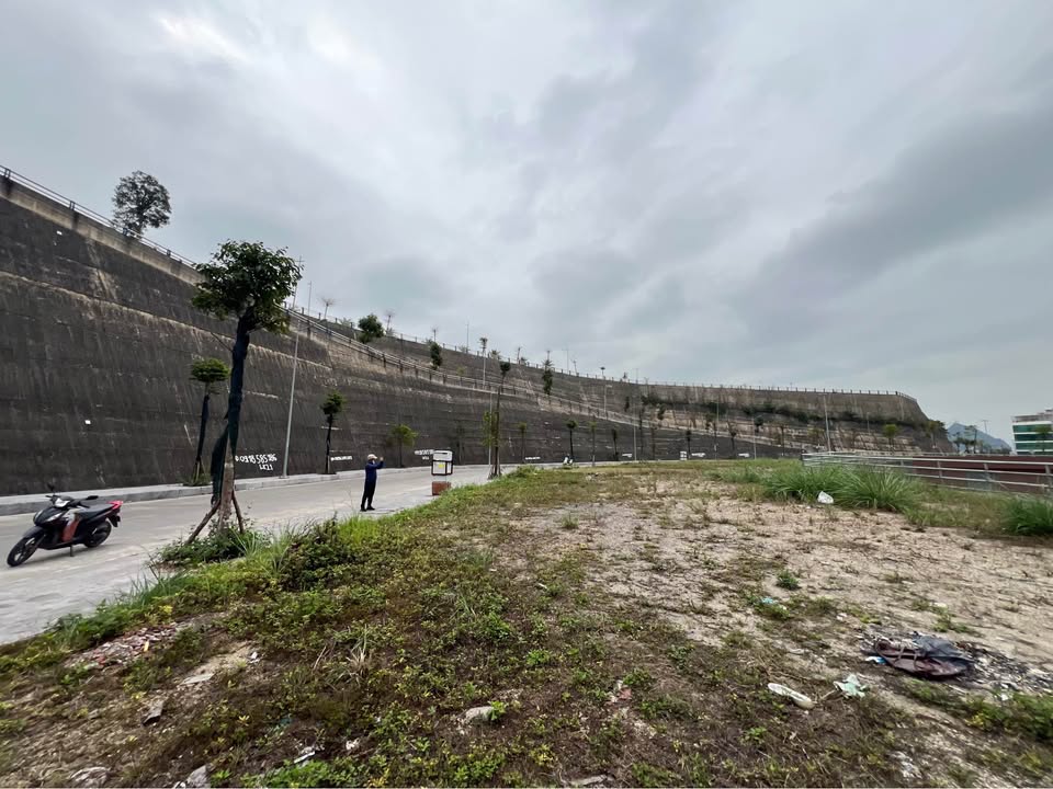 Đất nền Đồi Ngân Hàng Hạ Long - 92.5m² Kinh doanh tốt, giá 6.47 tỷ