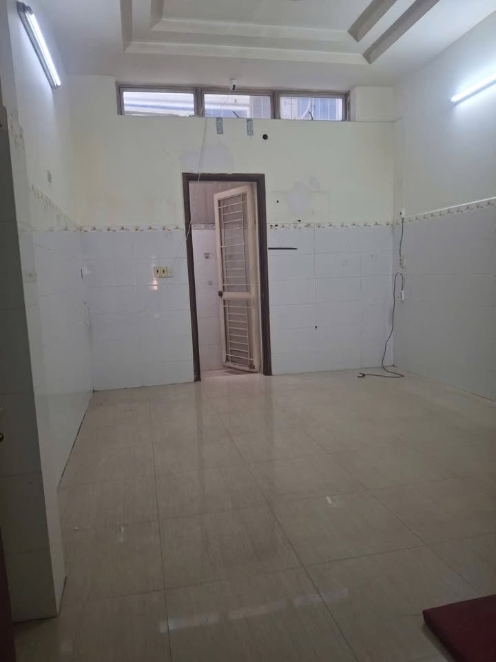 Căn phòng Cao Lỗ, Q.8 30m² chỉ 4 triệu - Sẵn sàng ở ngay!