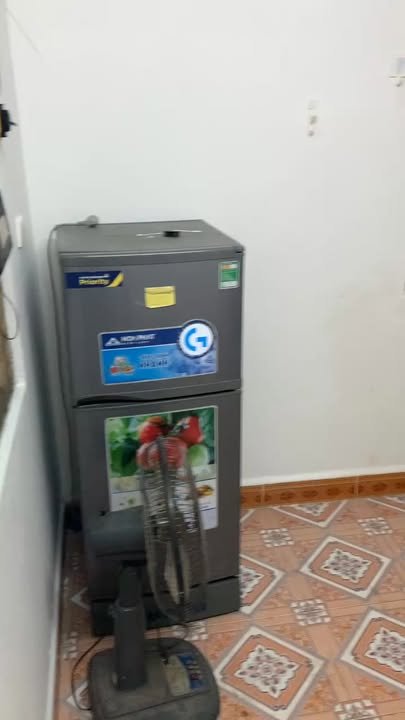 Phòng trọ Đại La - 2.2 Triệu/tháng, Kế Bách Kinh Xây, WC Riêng