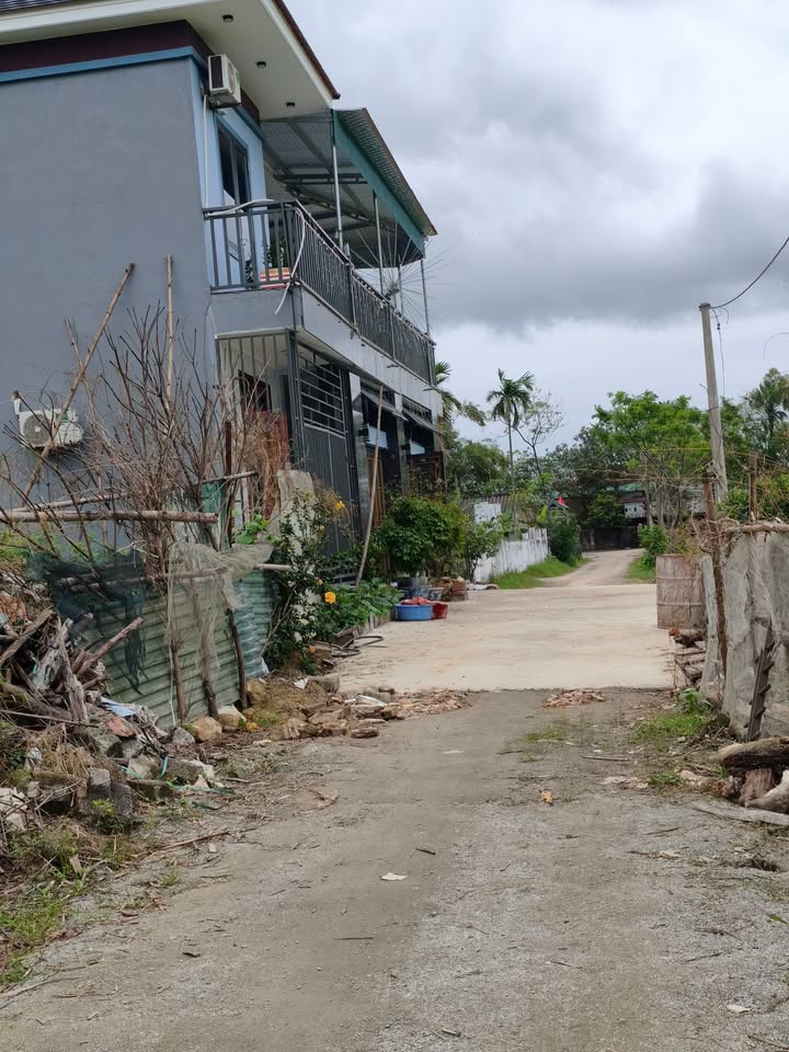 Đất nền Thạch Quy, Hà Tĩnh 100m² giá 2 tỷ - Sổ đỏ chính chủ!