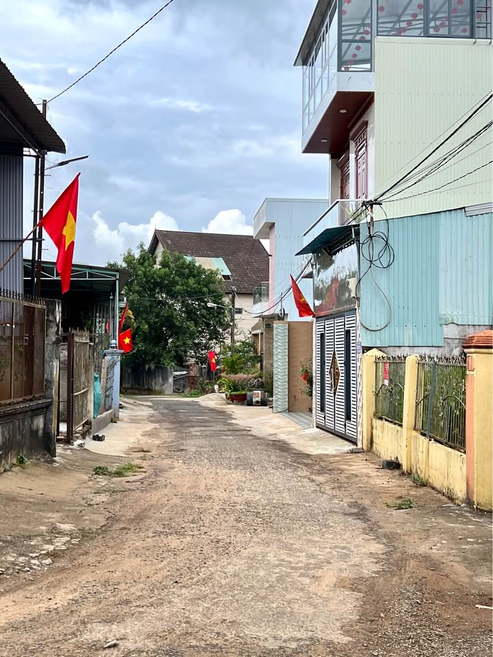 Đất Nền Pleiku 120m² - Sổ Đỏ Chính Chủ, Hẻm Ô Tô Thoáng!