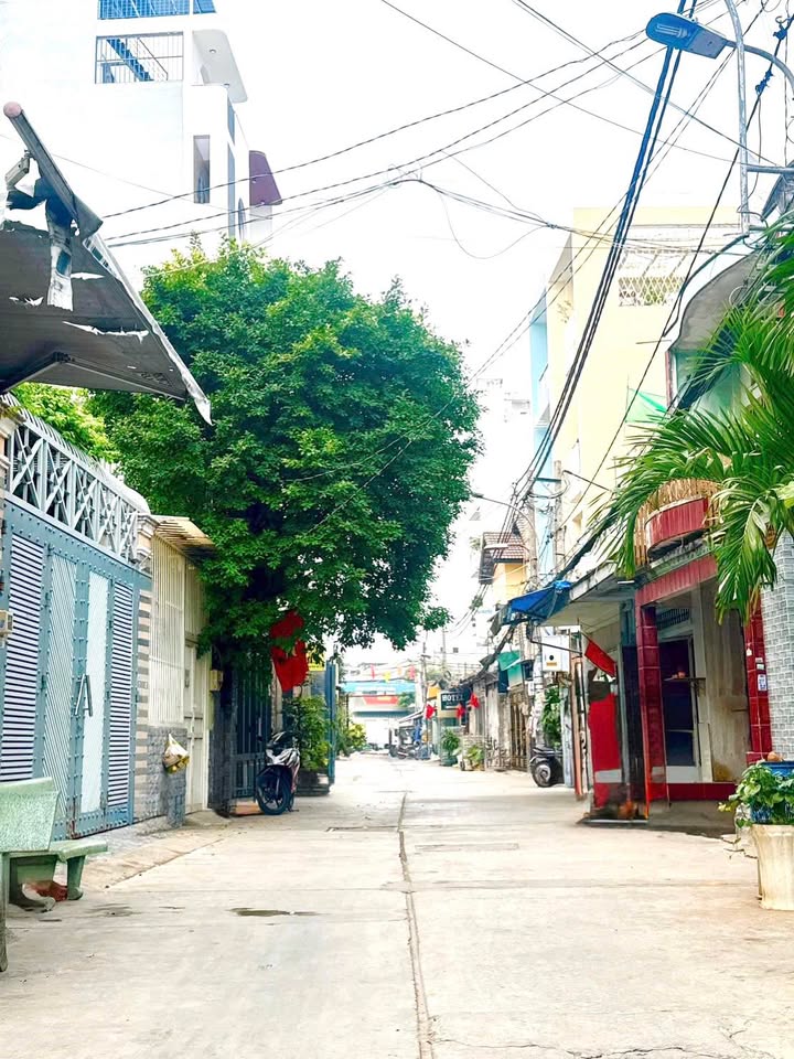 Đất nền Bình Trị Đông, Bình Tân 105m² 6.8 tỷ - Sổ đỏ chính chủ!