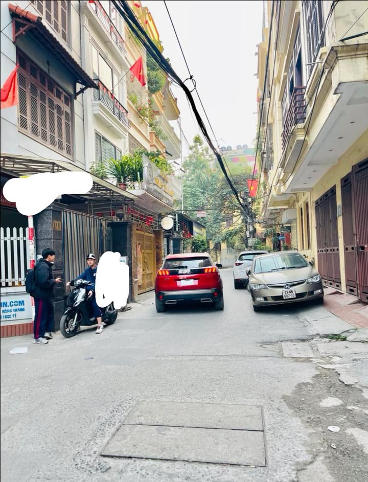 Bán đất phân lô Trần Quốc Hoàn, Cầu Giấy 60m2, ô tô tránh, 23 tỷ