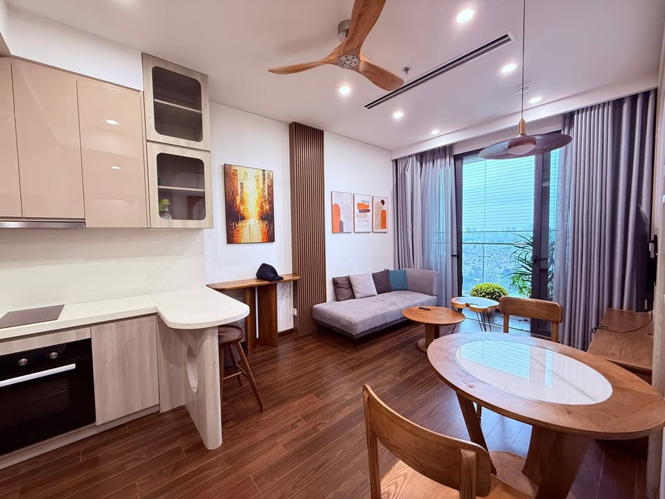 Cho thuê căn hộ 2PN Vinhomes Smart City 55m² - View hồ, full nội thất, giá 14.5 triệu