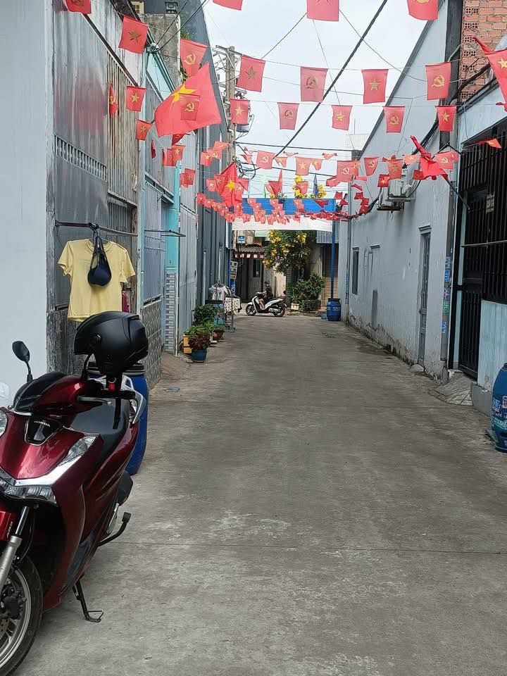 Nhà Sổ Chung Dĩ An 48.6m² - 1.55 Tỷ, 2PN, Đường 5m