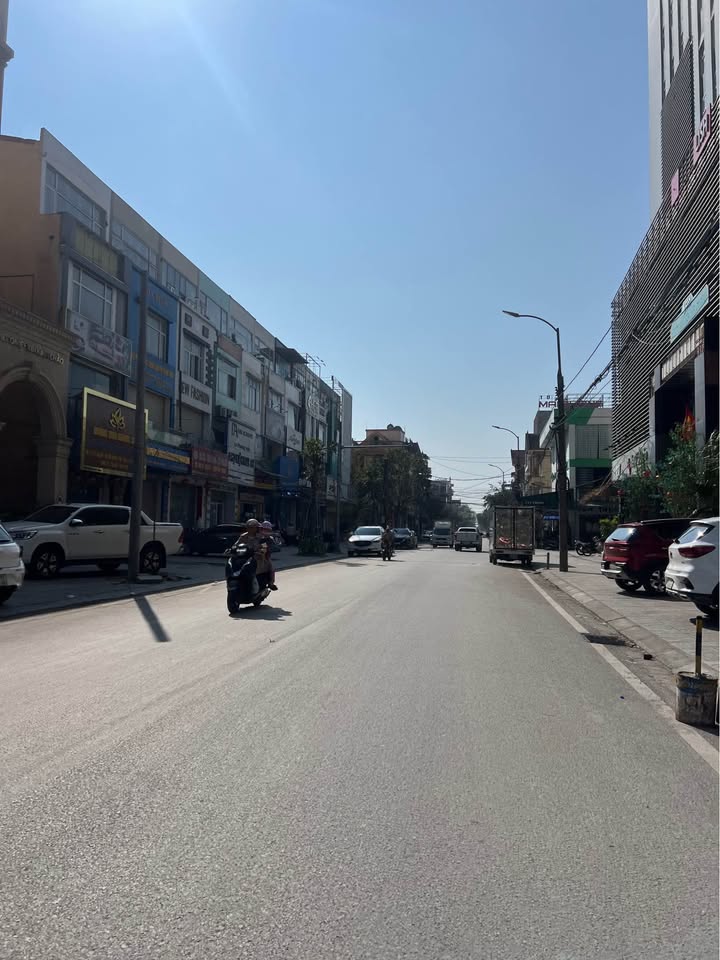 Nhà phố Đặng Thái Thân Vinh 104m² - Mặt tiền kinh doanh đắc địa!