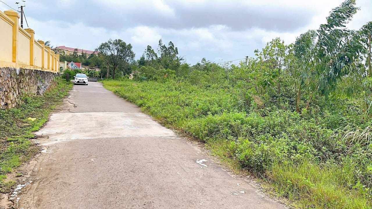 Đất Nền Biển Quang Phú - 200m² Giá 1.3 Tỷ - Sổ Đỏ Sẵn Sàng