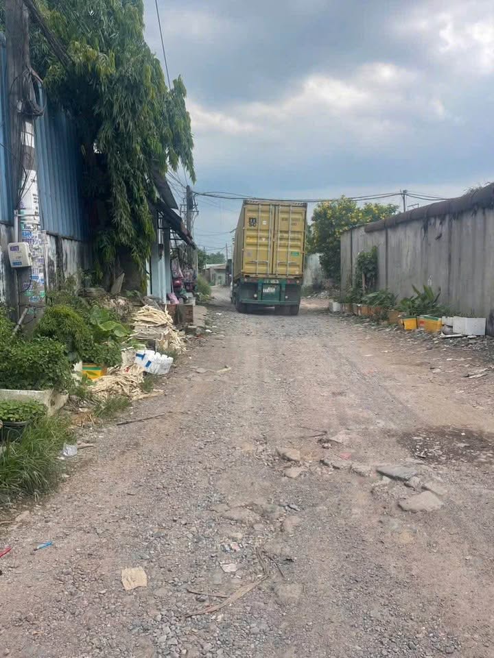 Lô đất Hố Nai, Biên Hòa 2340m² giá 8 tỷ - Sổ đỏ chính chủ!