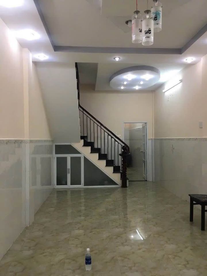 Nhà riêng Âu Cơ, Q.11 314m² - Ô tô vào tận nhà, giá 13 triệu/tháng