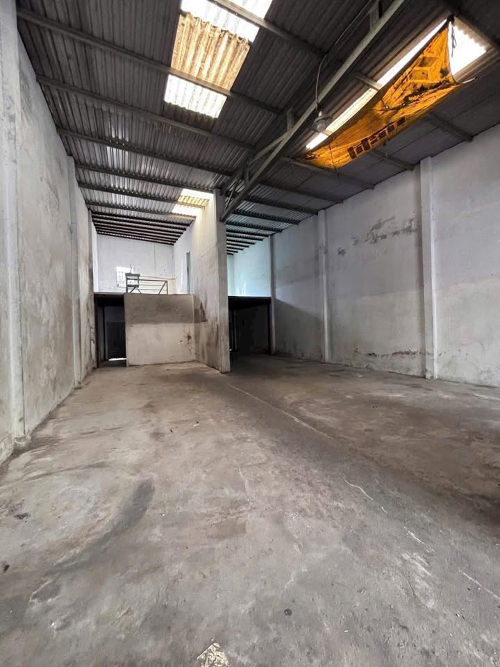 Kho Xưởng Bình Tân 160m² giá 15 triệu - Hẻm tải 10 tấn, điện 3 pha!