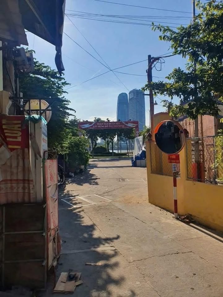 Nhà Gác Lửng Trần Hưng Đạo, Sơn Trà - 75m² Gần Sông Hàn, Giá 8 Triệu