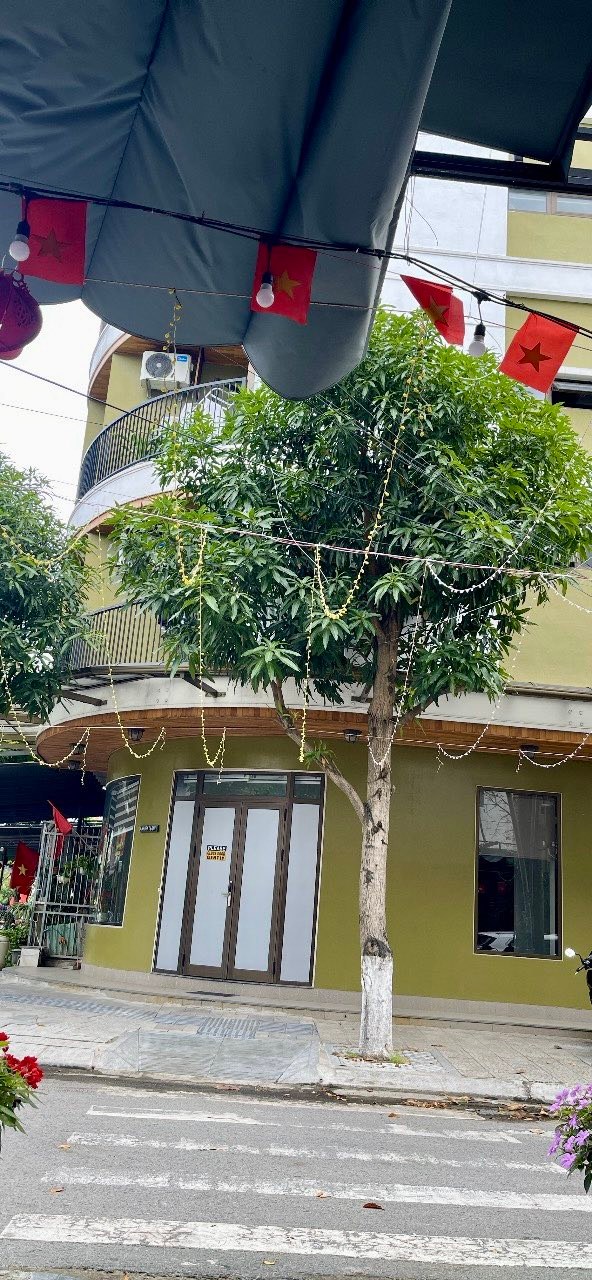 Mặt bằng kinh doanh góc 2 mặt tiền Nguyễn Thị Định, Sơn Trà - 30m²