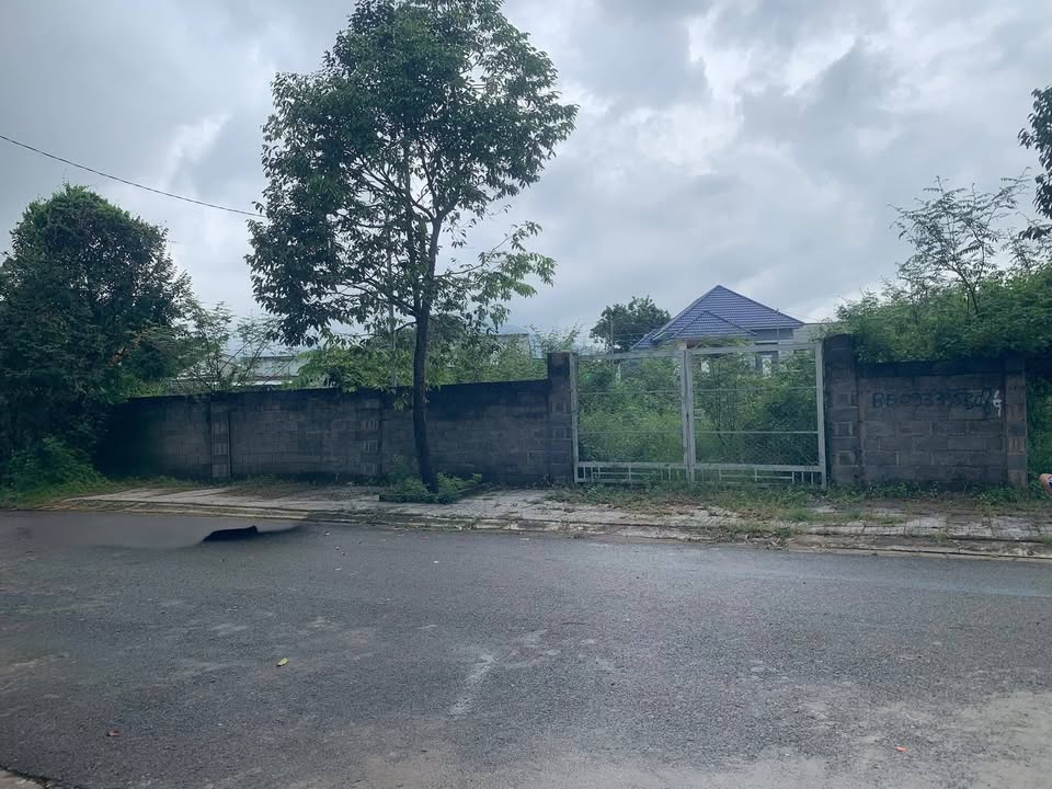 Townhouse Ba Ria Long Tam 452m2 gia 4.199 ty - Vi tri dac dia