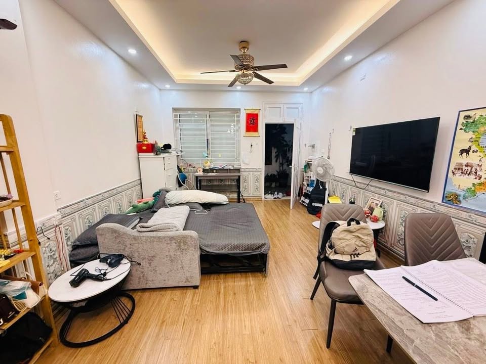 Căn hộ Tập thể Vạn Bảo Ba Đình 90m² - Căn góc, dân trí cao!