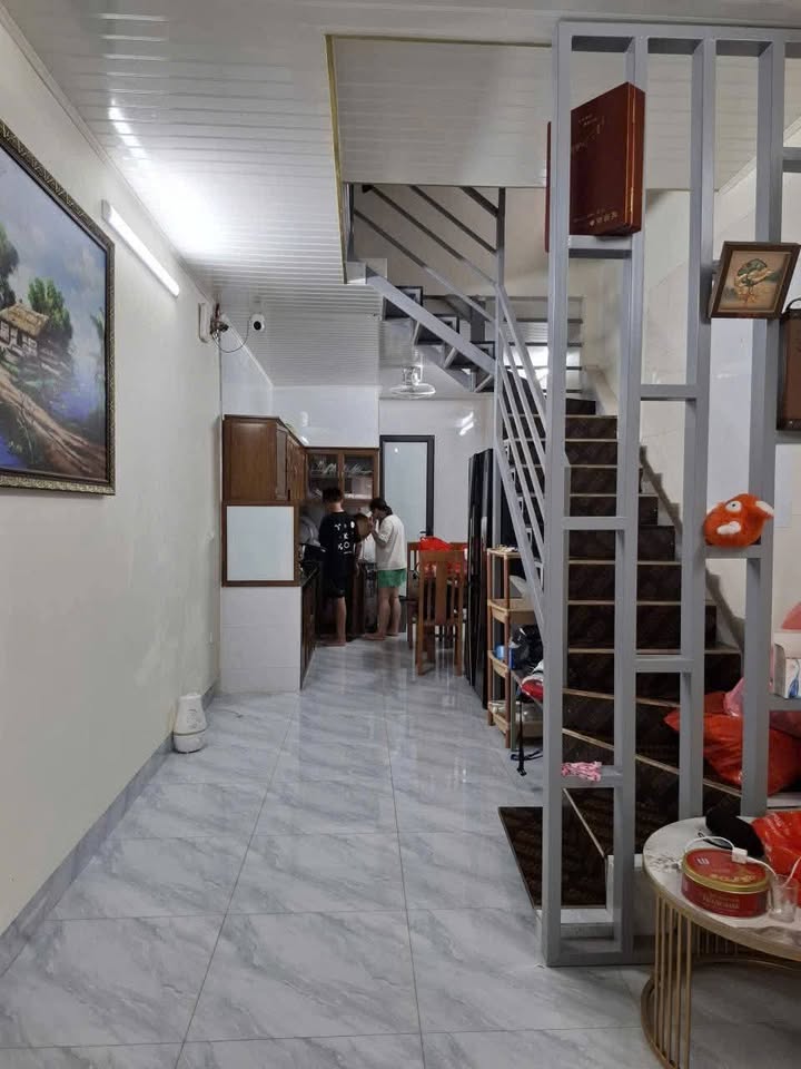 Nhà Đan Phượng 40m² x 2 Tầng - Ngõ Thông, Gần Đại Lộ Sông Hồng