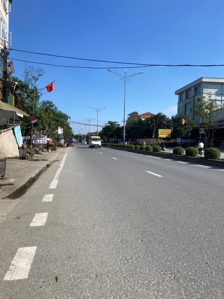 Nhà Phố Hưng Chính, TP Vinh 102m² - Mặt tiền kinh doanh đắc địa!