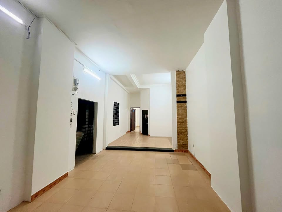 Mặt Bằng Kinh Doanh Lô Góc Lê Hồng Phong, TDM - 110m² Giá 15 Triệu