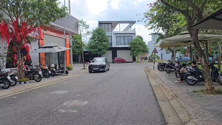 Đất Nền TDC Hắc Dịch 100m² - Hướng Nam View Công Viên, Giá 2.49 Tỷ